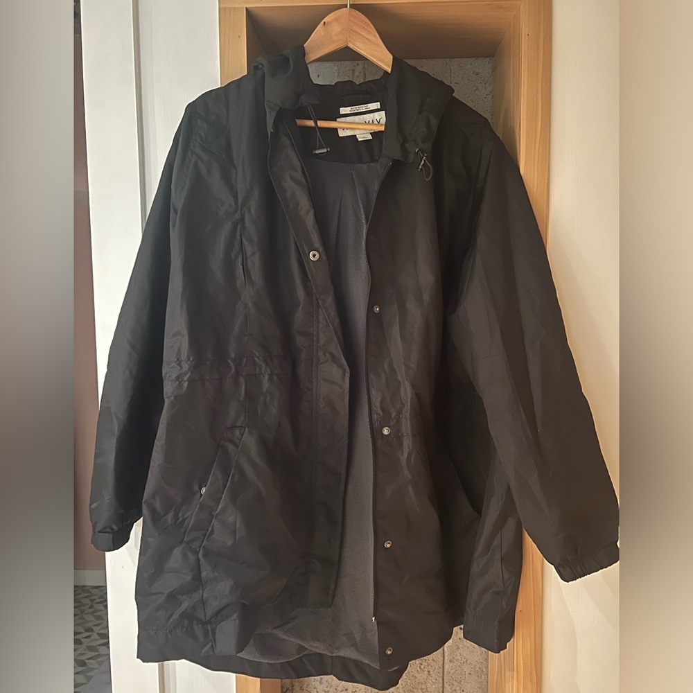 Ava & Viv Plus Size Rain Jacket, size 2X